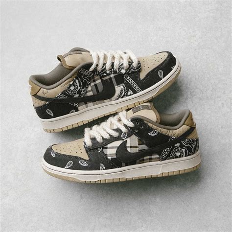 travis scott x dunk low